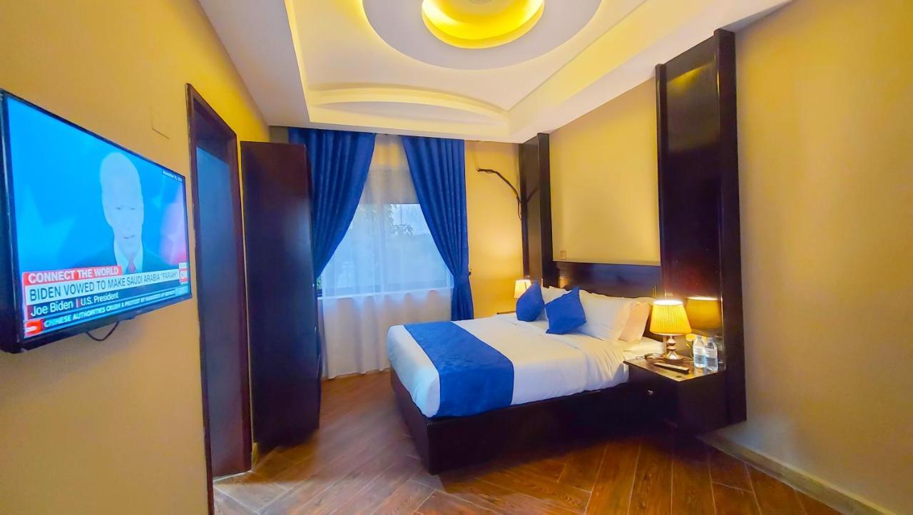 Golden Castle Hotel Hoima 외부 사진